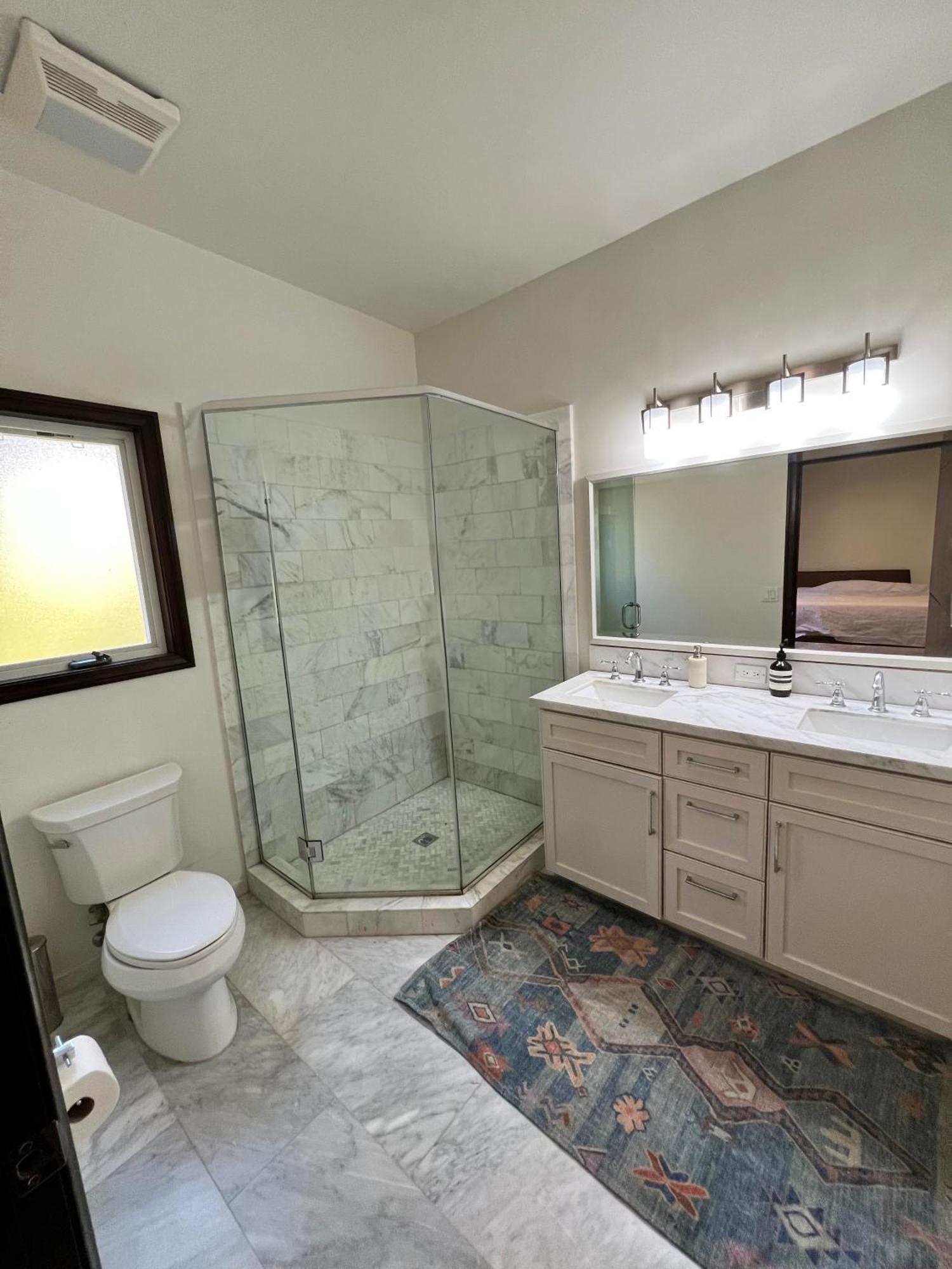 Beachwood Apartment Los Angeles